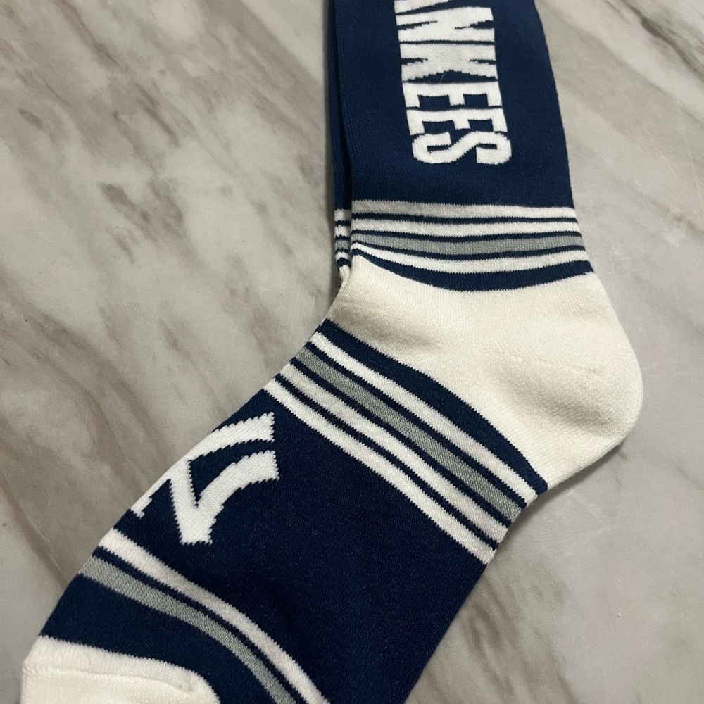 New York Yankee MLB socks - Picture 7 of 8